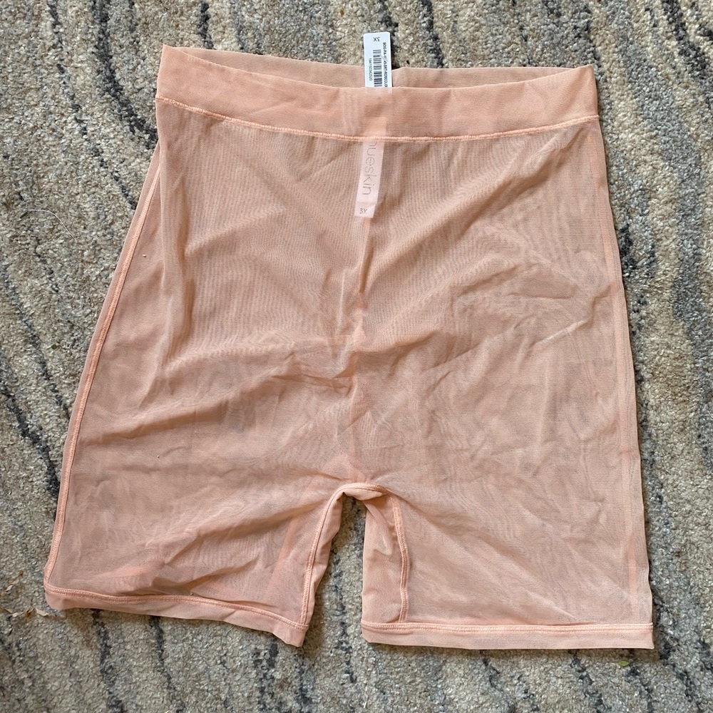 NueSkin Dina Mesh Soft Light Compression High Waist Shorts 3X in Rose Cloud